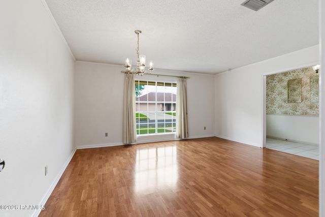 206 Persimmon Place, Lafayette, LA 70507