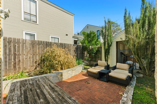 2614 Jefferson ST B, Austin, TX 78703