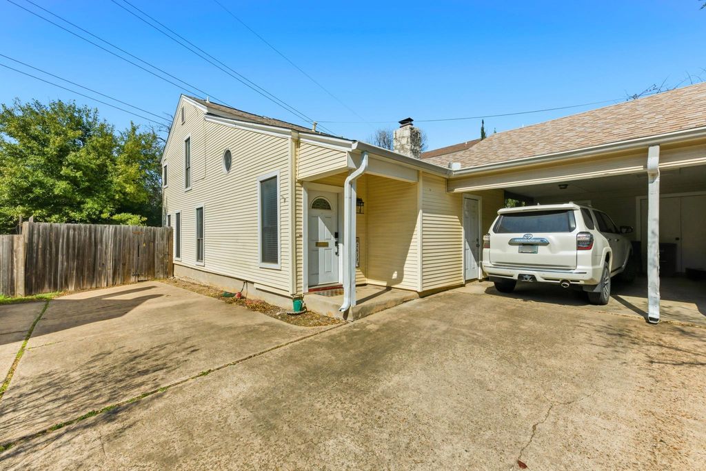 2614 Jefferson ST B, Austin, TX 78703