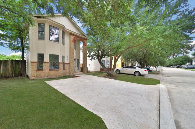 3012 La Estancia Lane, Houston, TX 77093