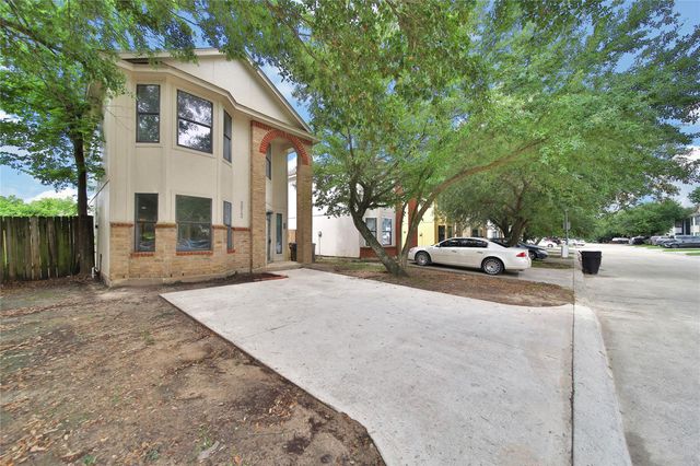 3012 La Estancia Lane, Houston, TX 77093