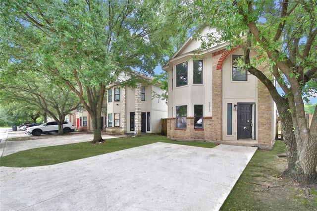 3012 La Estancia Lane, Houston, TX 77093