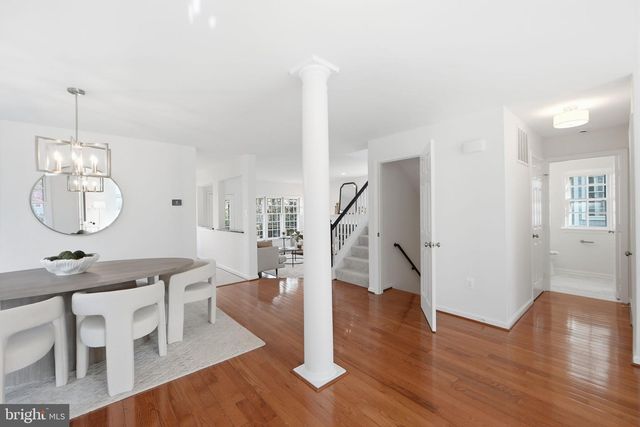 1285 LAMPLIGHTER WAY, Reston, VA 20194