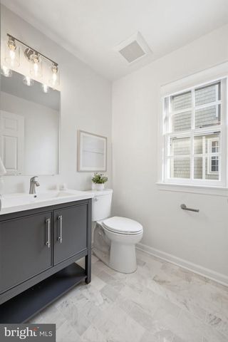 1285 LAMPLIGHTER WAY, Reston, VA 20194