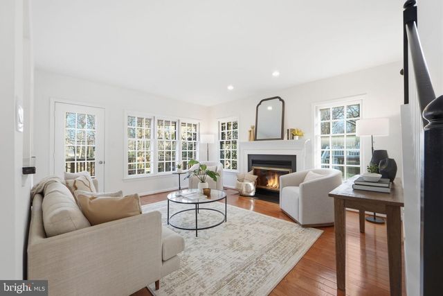 1285 LAMPLIGHTER WAY, Reston, VA 20194