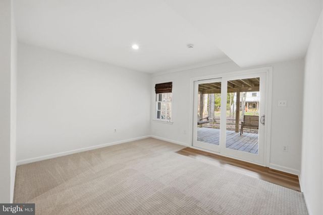 1285 LAMPLIGHTER WAY, Reston, VA 20194