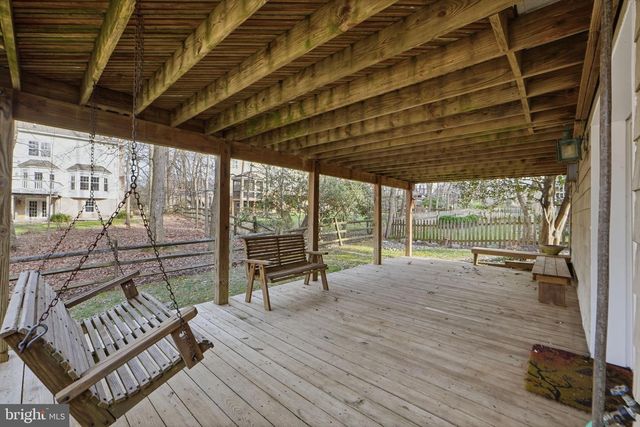 1285 LAMPLIGHTER WAY, Reston, VA 20194