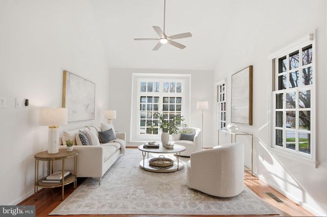 1285 LAMPLIGHTER WAY, Reston, VA 20194