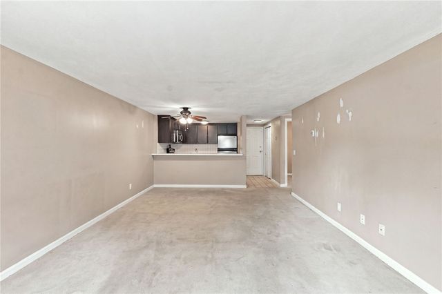 200 Woodlawn Avenue 111, North Providence, RI 02904