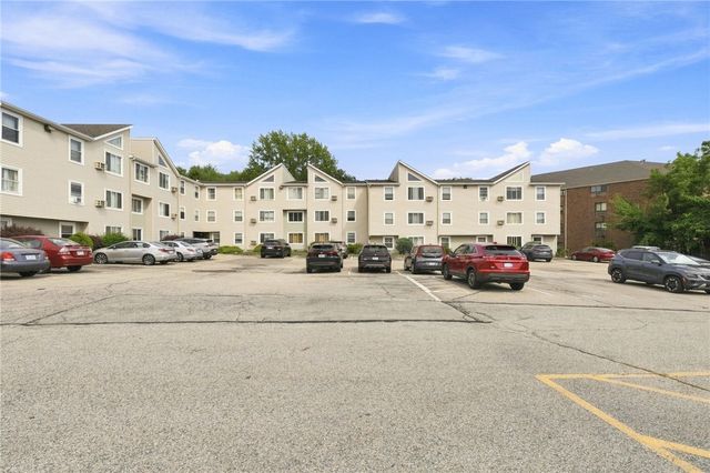 200 Woodlawn Avenue 111, North Providence, RI 02904