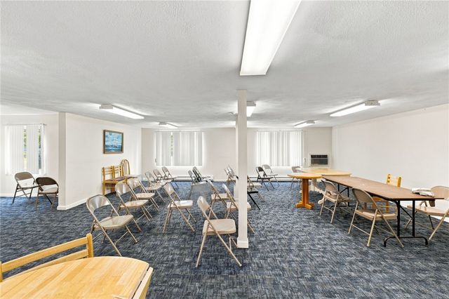 200 Woodlawn Avenue 111, North Providence, RI 02904