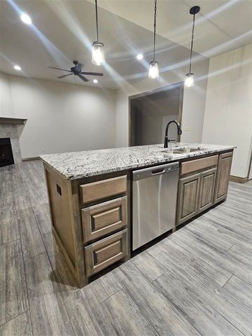 113 S 6th Ave, Sterling, OK 73567