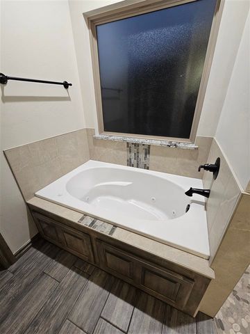 113 S 6th Ave, Sterling, OK 73567