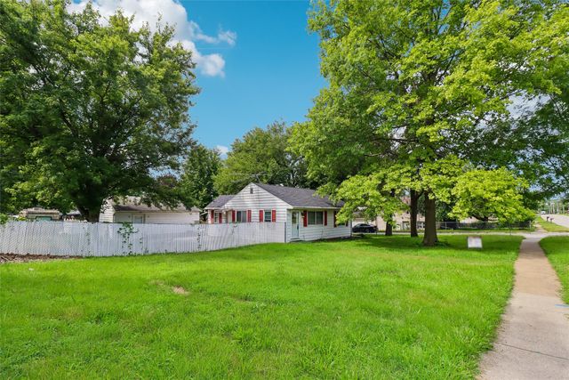 4005 Easton Boulevard, Des Moines, IA 50317