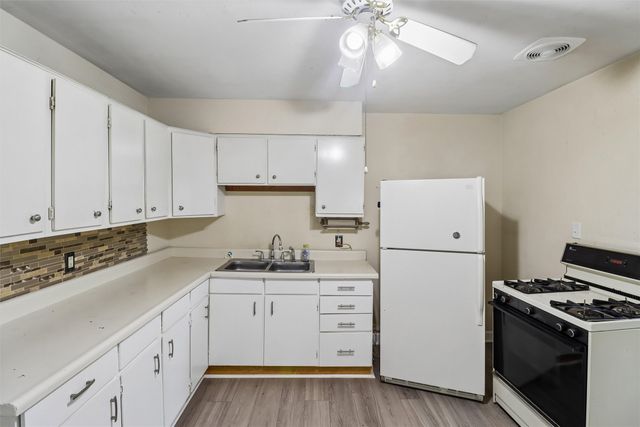 4005 Easton Boulevard, Des Moines, IA 50317