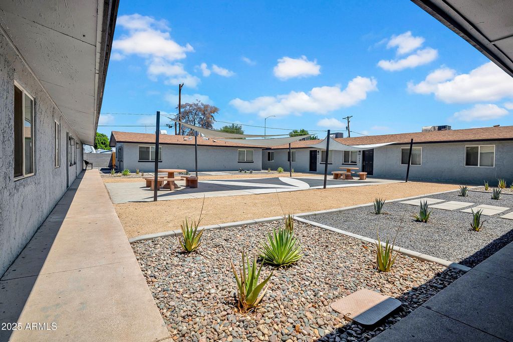 1432 E BROADWAY Road, Mesa, AZ 85204