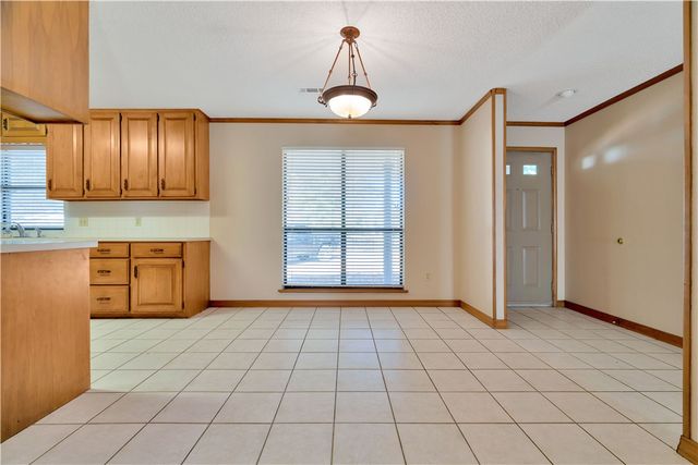 3425 Sandpiper Drive, Fayetteville, AR 72704