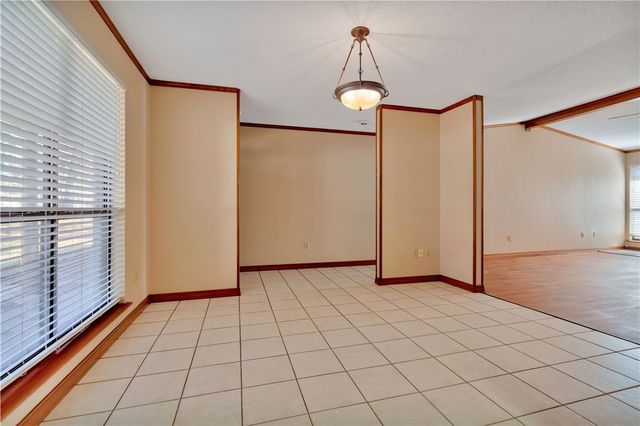 3425 Sandpiper Drive, Fayetteville, AR 72704