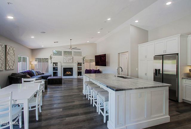 23673 N 81ST Drive, Peoria, AZ 85383