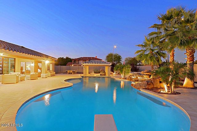 23673 N 81ST Drive, Peoria, AZ 85383