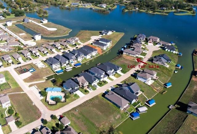 10716 S Lake Mist Lane, Willis, TX 77318