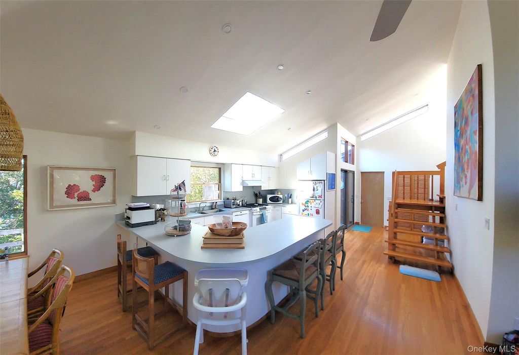 63 Holly Walk, Bay Shore, NY 11706 — photo 3
