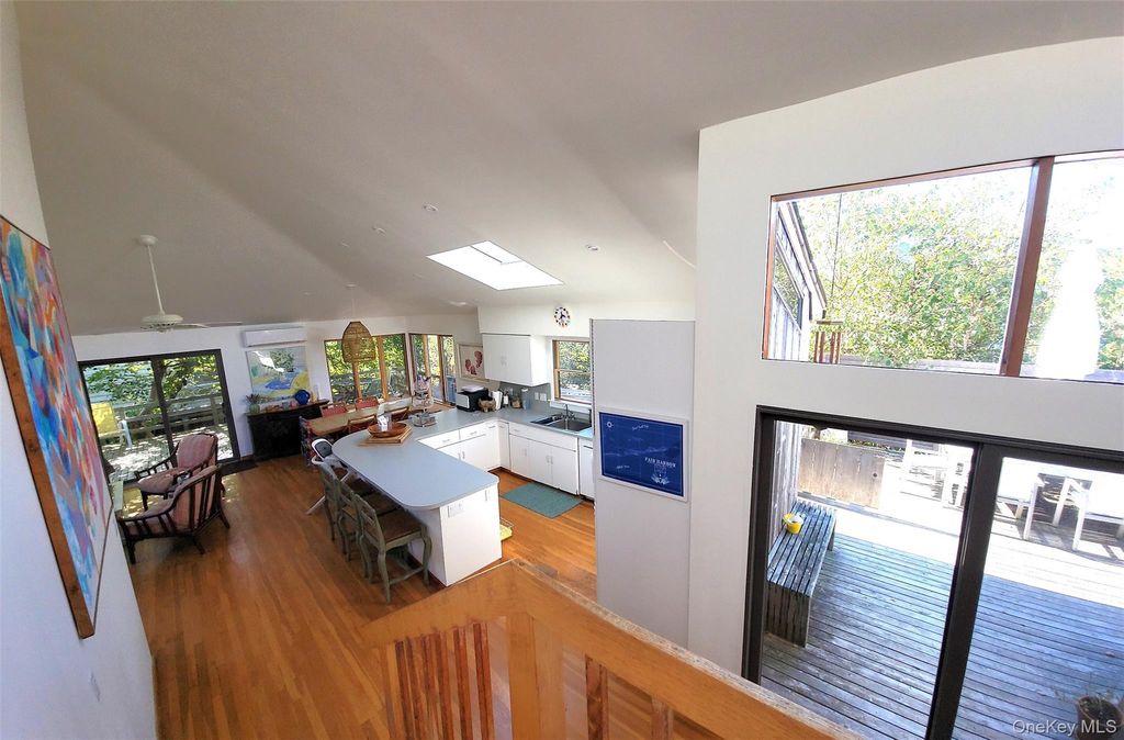 63 Holly Walk, Bay Shore, NY 11706 — photo 4