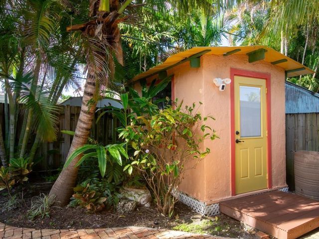 1225 NE 16TH Terrace, Fort Lauderdale, FL 33304