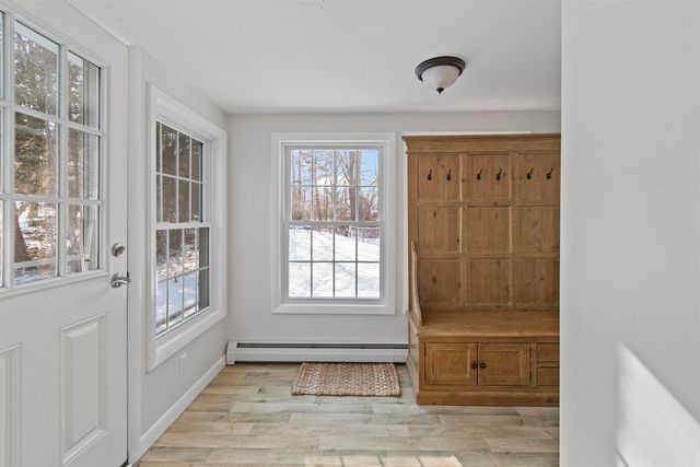 6 Donnelly Court, St. Albans City, VT 05478