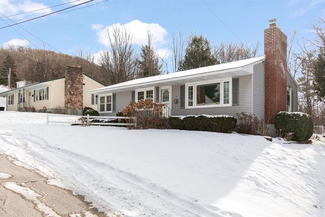 6 Donnelly Court, St. Albans City, VT 05478