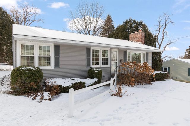 6 Donnelly Court, St. Albans City, VT 05478