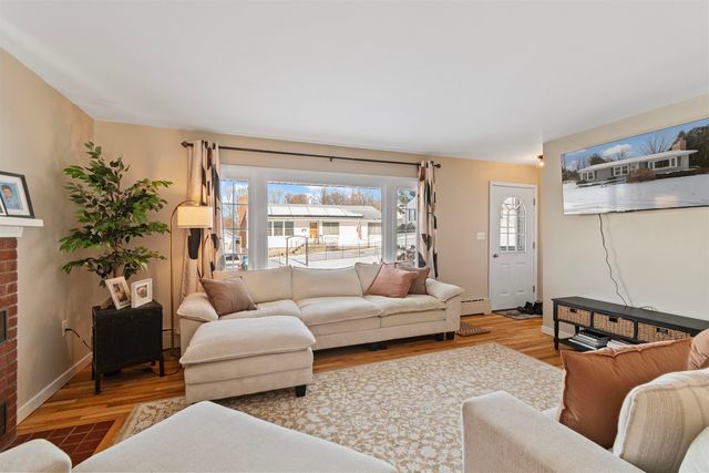 6 Donnelly Court, St. Albans City, VT 05478