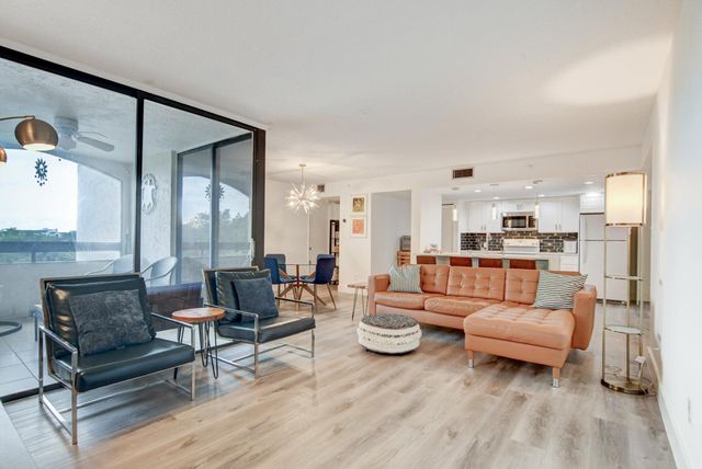 1915 Lavers Circle E504, Delray Beach, FL 33444