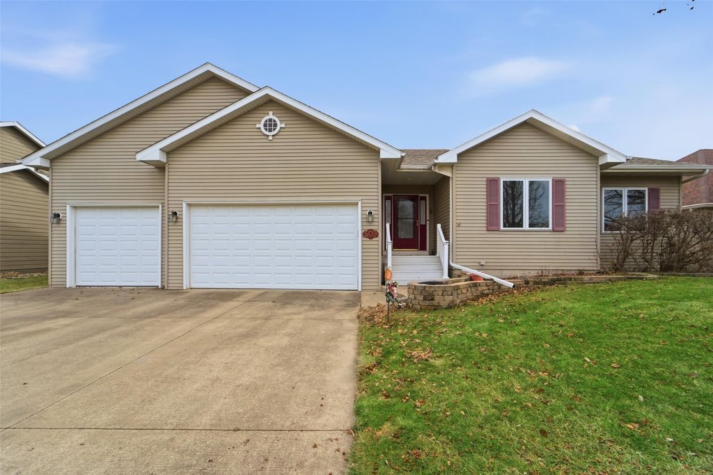 509 NE Robert Drive, Ankeny, IA 50021