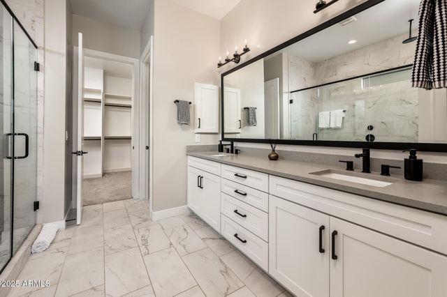 6615 E Libby Street, Phoenix, AZ 85054