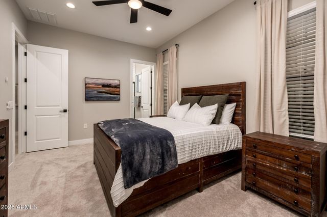 6615 E Libby Street, Phoenix, AZ 85054