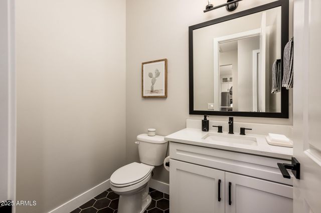 6615 E Libby Street, Phoenix, AZ 85054