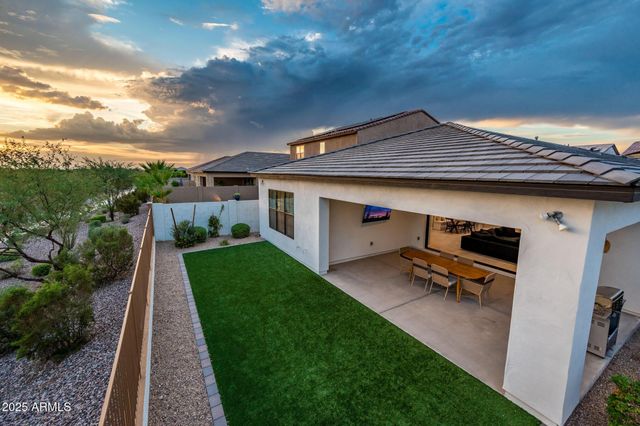 6615 E Libby Street, Phoenix, AZ 85054