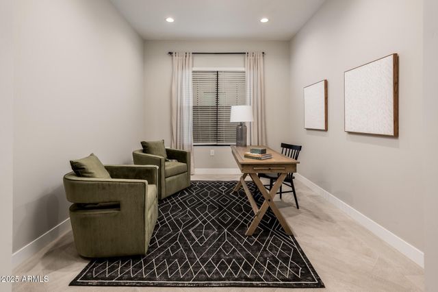 6615 E Libby Street, Phoenix, AZ 85054