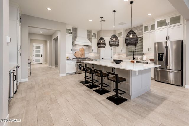 6615 E Libby Street, Phoenix, AZ 85054