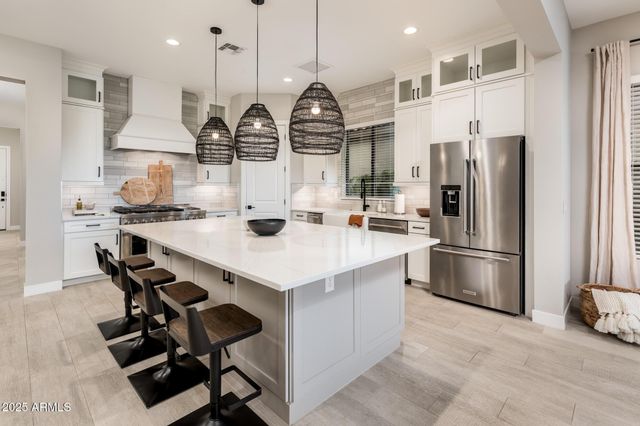 6615 E Libby Street, Phoenix, AZ 85054