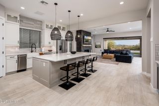 6615 E Libby Street, Phoenix, AZ 85054