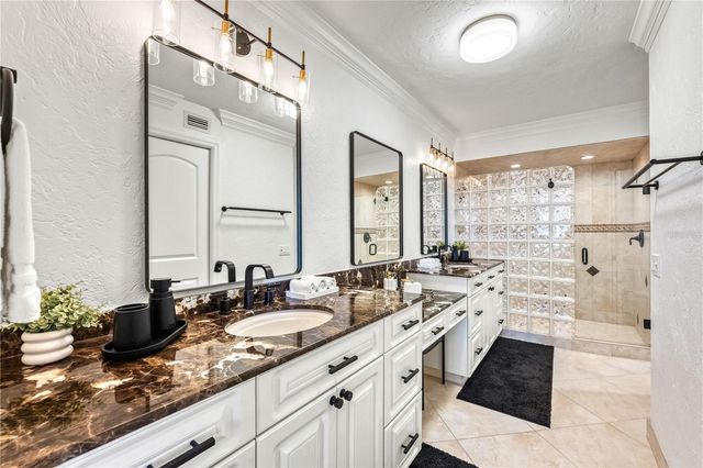 5880 MIDNIGHT PASS ROAD 210, Sarasota, FL 34242