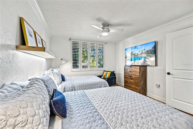 5880 MIDNIGHT PASS ROAD 210, Sarasota, FL 34242