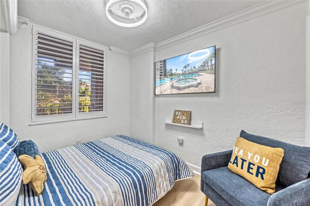 5880 MIDNIGHT PASS ROAD 210, Sarasota, FL 34242