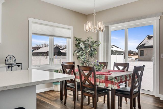 733 Crockett DRIVE, Holmen, WI 54636