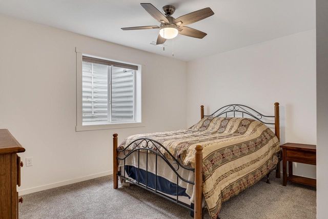 733 Crockett DRIVE, Holmen, WI 54636