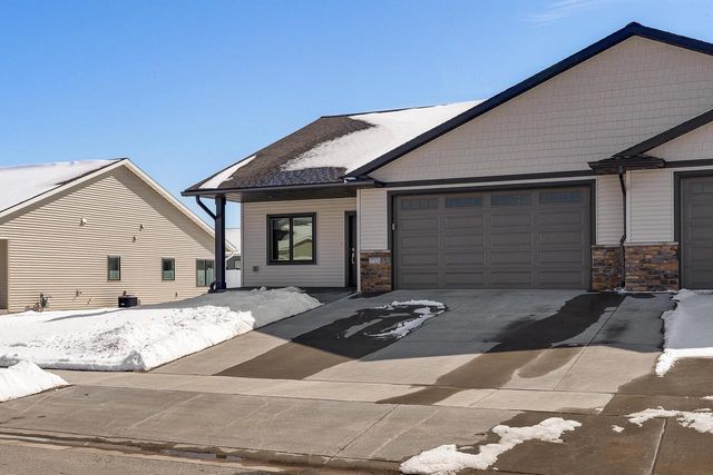 733 Crockett DRIVE, Holmen, WI 54636