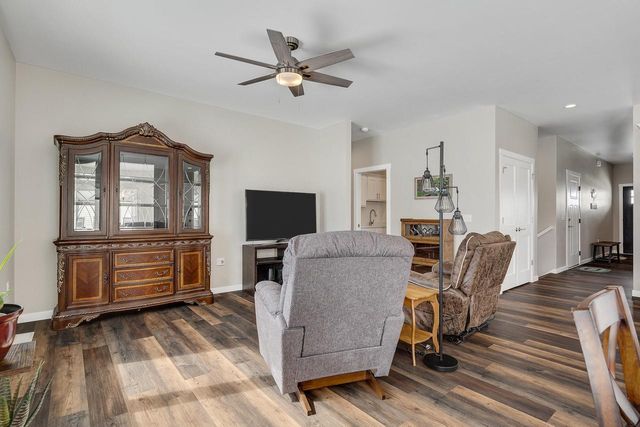 733 Crockett DRIVE, Holmen, WI 54636