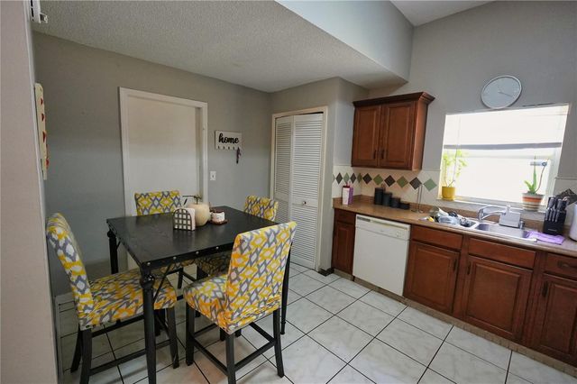 11702 CUXHAM DRIVE, Orlando, FL 32837